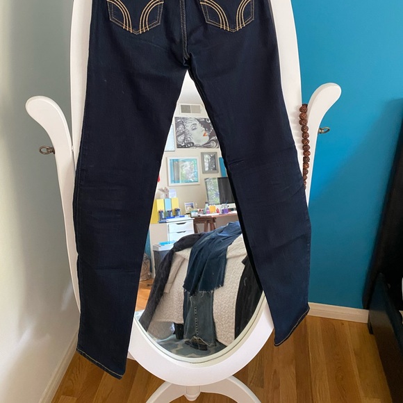HOLLISTER dark denim jeans - Picture 5 of 5